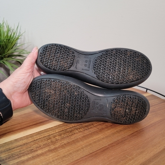 Crocs Kadee black flats slip resistant work shoes Size 8 - Picture 12 of 14